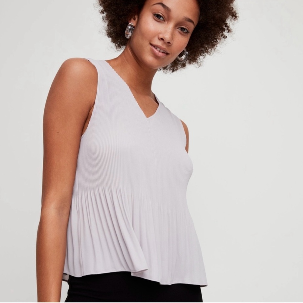 Babaton Damien Blouse in Soft lilac. Sz XS. NWT
